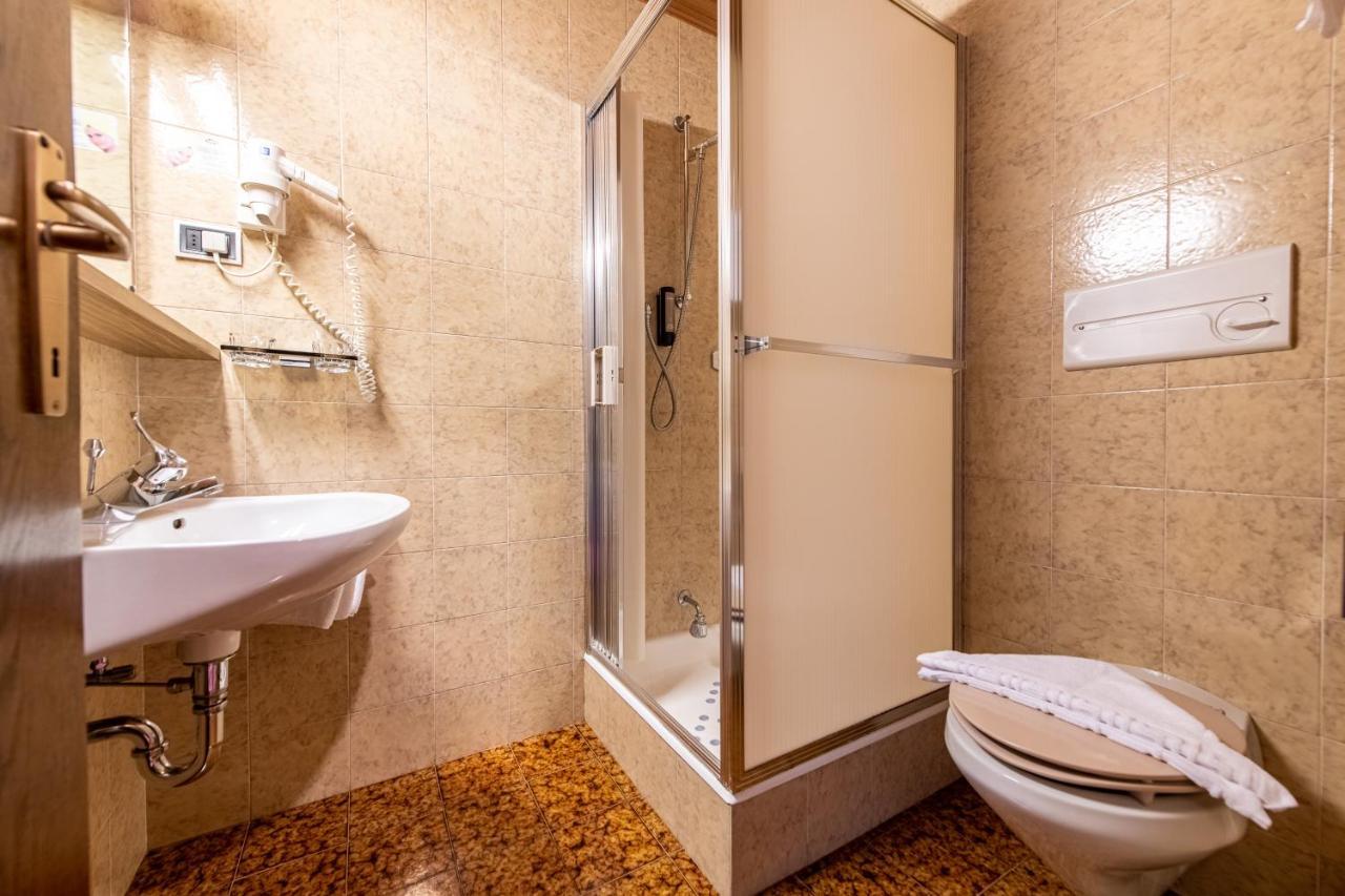 Hotel Antholzerhof ภายนอก รูปภาพ